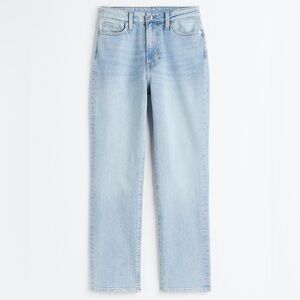 H&M high rise mom jeans
Light wash